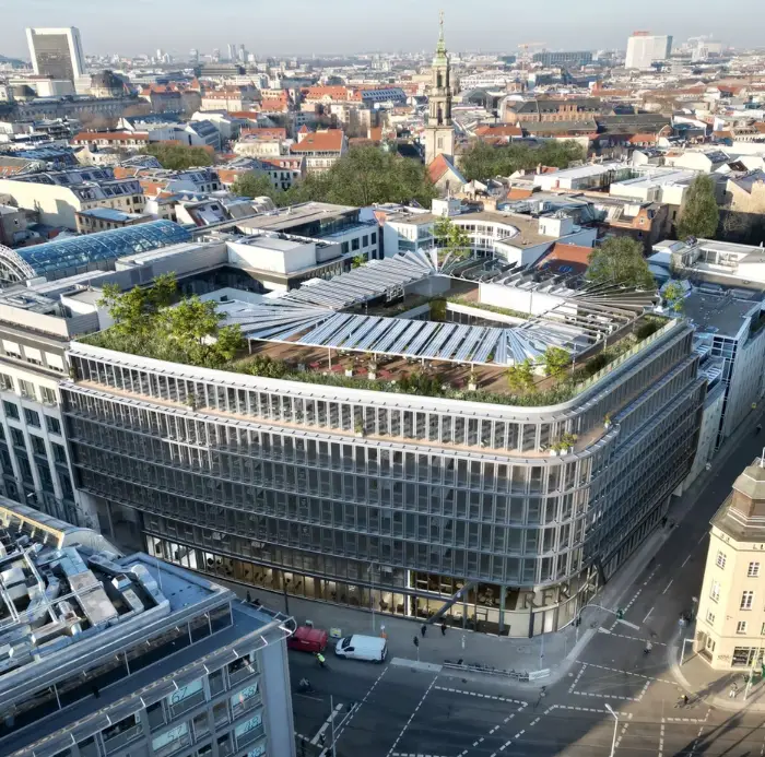 ROB Berlin – siebengeschossiger Bürokomplex im Bestand mit rund 6.000 m² Fläche pro Ebene, Bestandssanierung im laufenden Betrieb